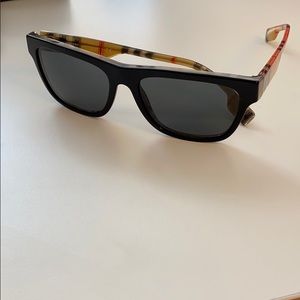 Burberry BE4293 Sunglasses with Case